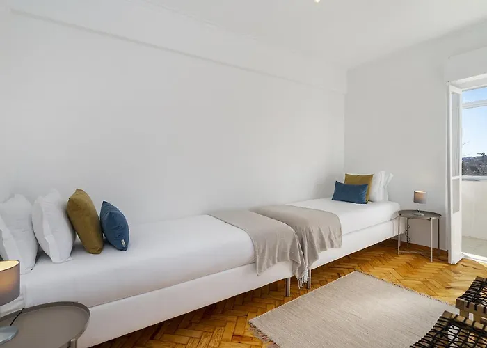 Whome Peaceful River Views In Perfect For Families Algés