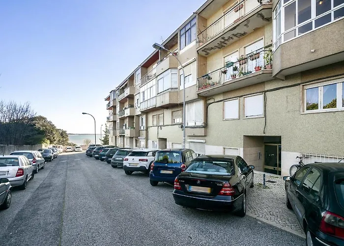 Whome Peaceful River Views In Perfect For Families Apartmán Algés