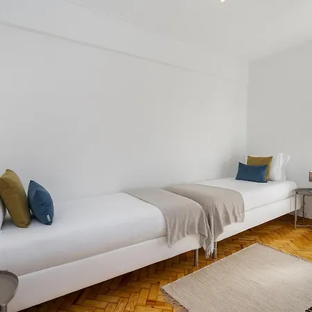 Whome Peaceful River Views In Perfect For Families Алжеш